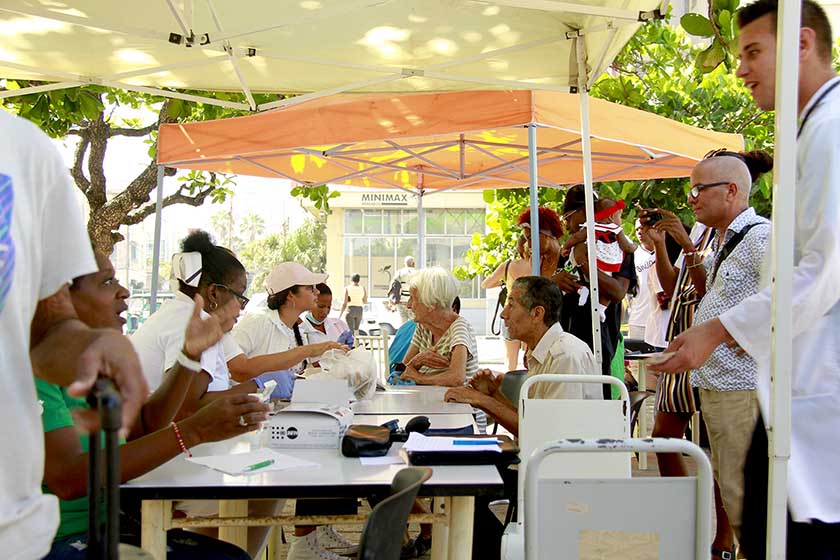 0-27-salud-la-habana-6.jpg