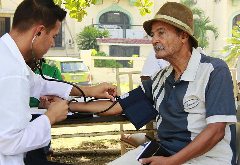 0-27-salud-la-habana-7.jpg