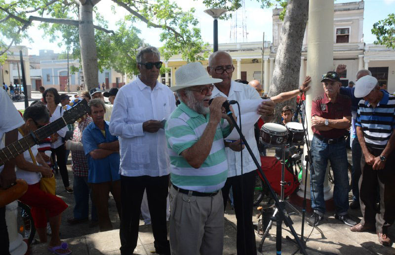 Alberto Vega Falcón, Premio de Cultura Comunitaria 2020, uno de los poetas más emblemáticos de la provincia cienfueguera