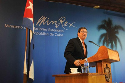 Bruno Rodríguez Parrilla, miembro del Buró Político y ministro de Relaciones Exteriores de Cuba, presenta el informe 69/5 Necesidad de poner fin al bloqueo económico, comercial y financiero impuesto por los Estados Unidos contra Cuba, en la sede de la cancillería cubana, en La Habana, el 15 de septiembre de 2015. AIN FOTO cancilleria_cubana.jpg