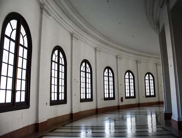 Las áreas reparadas del Capitolio Nacional le devuelven a la instalación la condición de uno de los iconos arquitectónicos de La Habana, Cuba, 17 de marzo de 2016. ACN FOTO/Abel PADRÓN PADILLA
