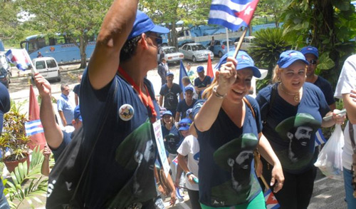 jovenes-cubanos-ujc.jpg