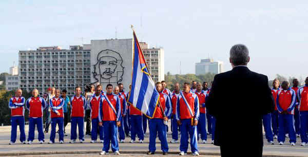 Ceremonia de abanderamiento de la escuadra cubana de béisbol que intervendrá en el III Clásico Mundial, efectuada en el Memorial José Martí, en La Habana, Cuba. AIN/FOTO/Omara GARCÍA MEDEROS