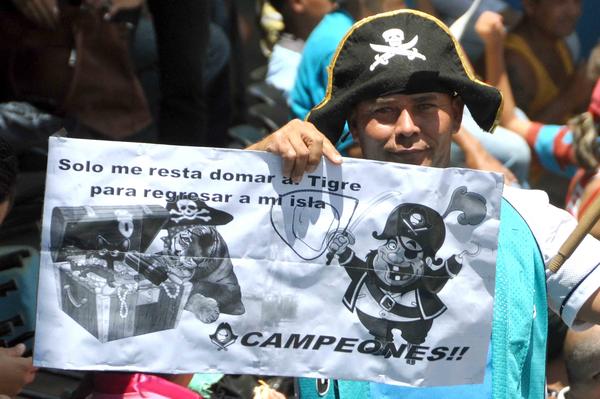 beisbol-publico-pinero2.JPG