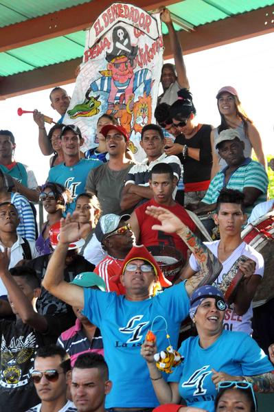 beisbol-publico-pinero4.JPG