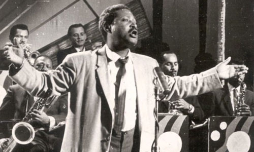 Varios Festivales de Música Benny Moré han tenido lugar en centros culturales de Santa Isabel de las Lajas y Cienfuegos  durante años, y a las puertas del encuentro este 2015, vale recordar cuánto significa este homenaje al Bárbaro del Ritmo con un evento que lleva su nombre.