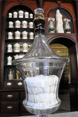 Museo Farmacéutico Ernesto Triolet, en la ciudad de Matanza, Cuba, el 9 de mayo de 2014. AIN FOTO/Roberto MOREJÓN RODRÍGUEZ
