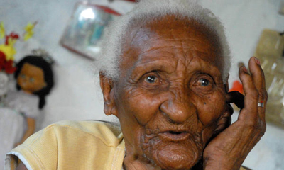 La mulata Petronila Ernat Vázquez, Nila, como familiarmente se le conoce, nacida el 29 de abril del año 1900, es considerada la persona más anciana de la provincia de Las Tunas. 7 de mayo de 2014. AIN FOTO/Yaciel PEÑA DE LA PEÑA